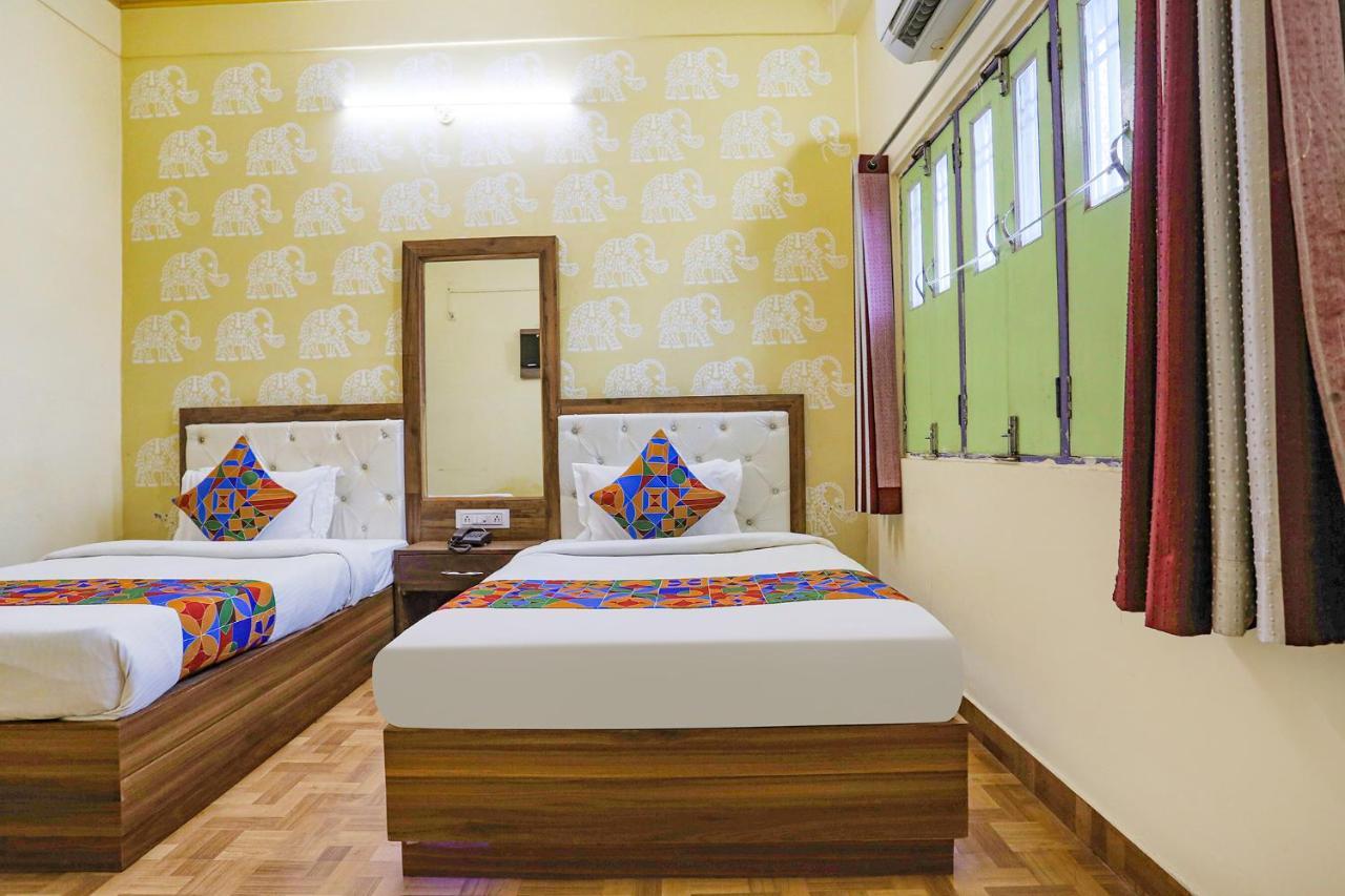 Fabhotel Shivam Palace Váránaszi Kültér fotó